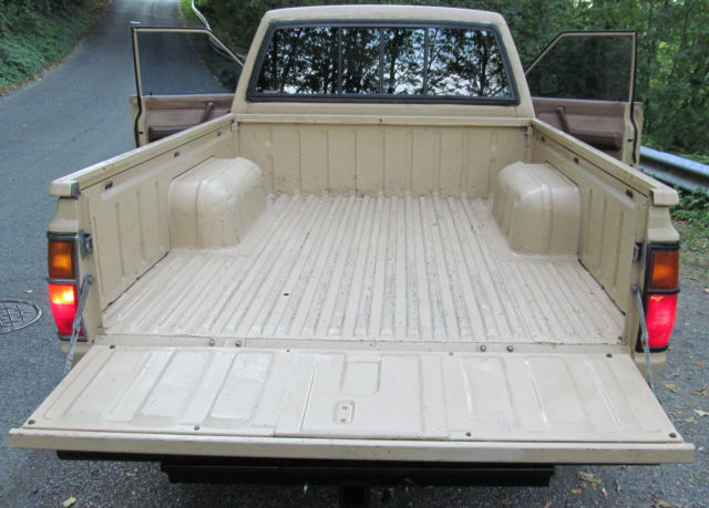 1984 Nissan 720 4WD King Cab - photo 5