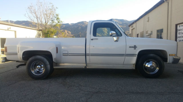 1984 Chevrolet C/K Pickup 3500 C-30 - photo 3