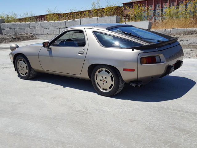 1984 Porsche 928 928 - photo 3