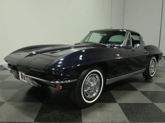 RARE COLLECTOR'S DREAM, NCRS TOP-FLIGHT, NUMBERS MATCHING, SPLIT-WINDOW FUELIE!! 1963 Chevrolet Corvette Fuelie