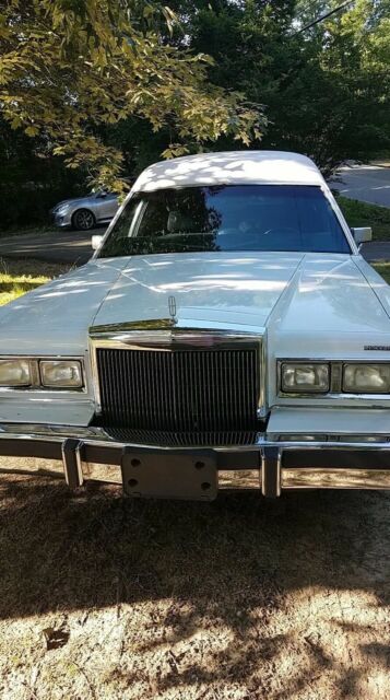 1988 Lincoln Town Car - photo 8