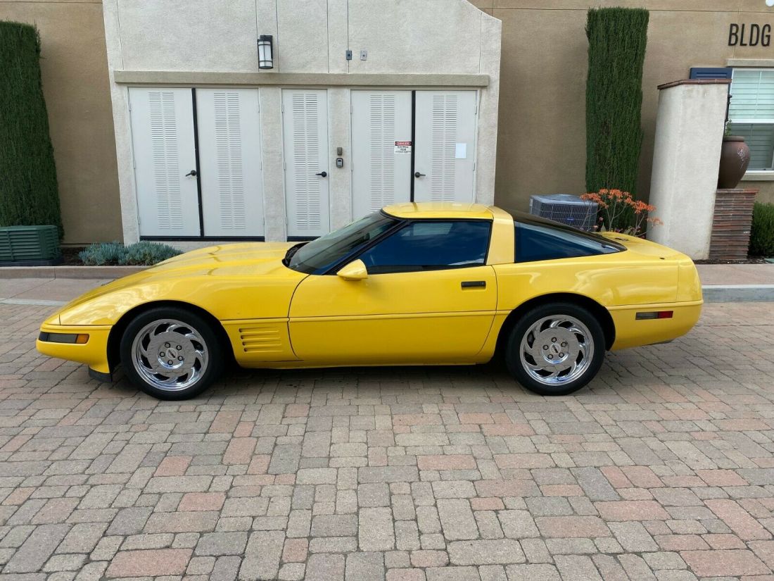 RARE COLOR 1992 CHEVY CORVETTE 5.7 LT1 V8 AUTO CHROME WHEELS.NICE VETTE !!! 1992 Chevrolet Corvette Corvette Coupe