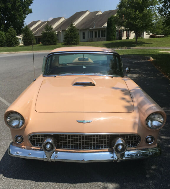 1956 Ford Thunderbird - photo 2