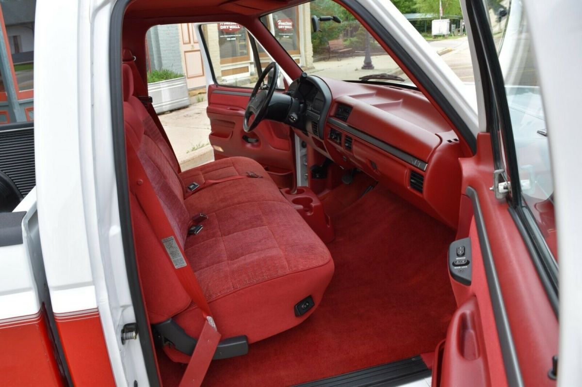 1993 Ford F-150 XLT PICKUP SHORT BED SOUTHERN TRUCK 302 V8 AUTO - photo 9