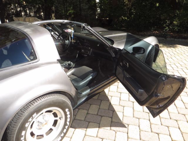 1982 Chevrolet Corvette - photo 11