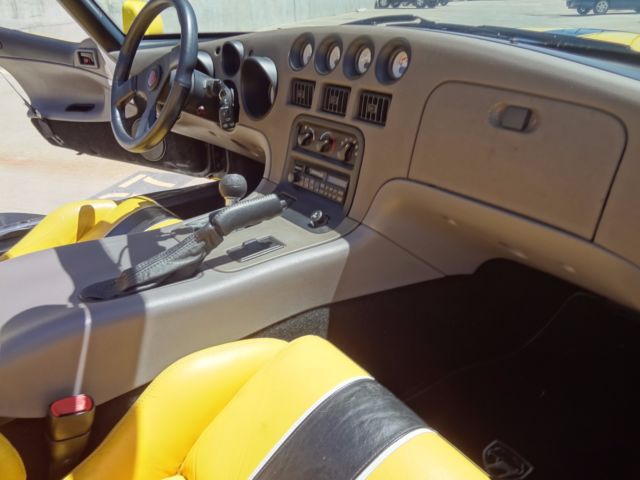 1994 Dodge Viper RT/10 - photo 8