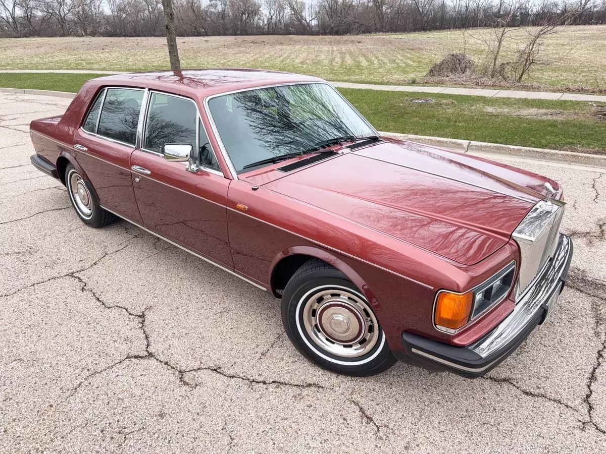 Rare colour combination early SZ with only 32,700 miles 1982 Rolls-Royce Silver Spirit/Spur/Dawn