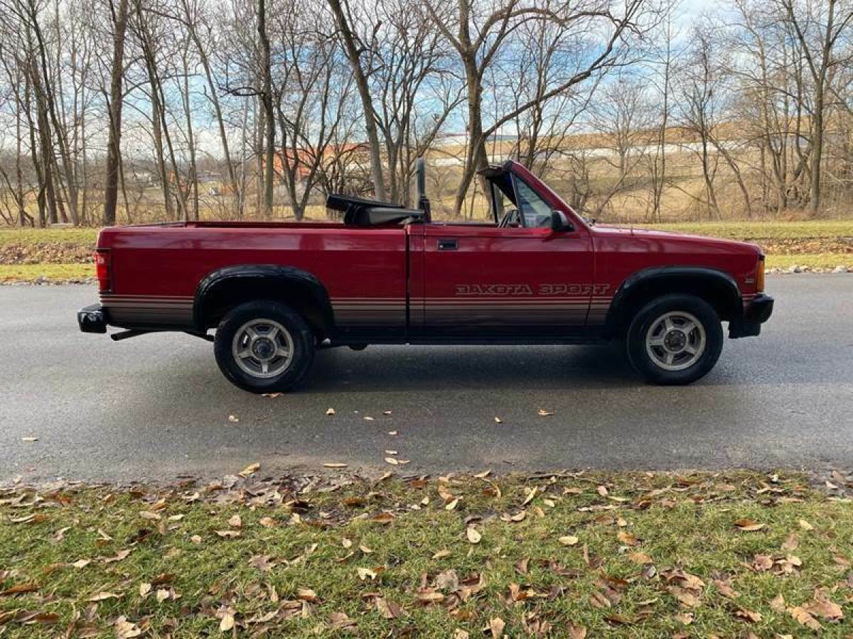 1989 Dodge Dakota Sport 2dr Regular Cab Convertible SB - photo 6