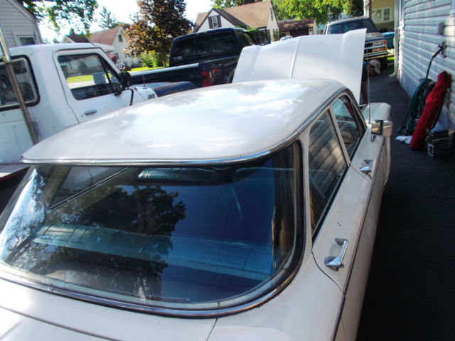 1961 Chevrolet Corvair 7 series sedan - photo 10