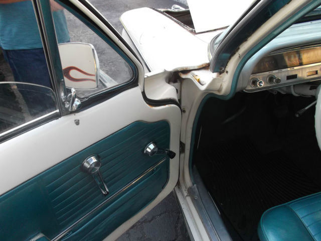 1961 Chevrolet Corvair 7 series sedan - photo 11