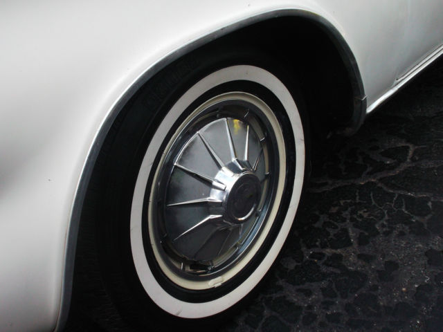 1961 Chevrolet Corvair 7 series sedan - photo 12