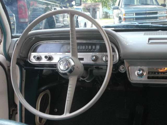1961 Chevrolet Corvair 7 series sedan - photo 4