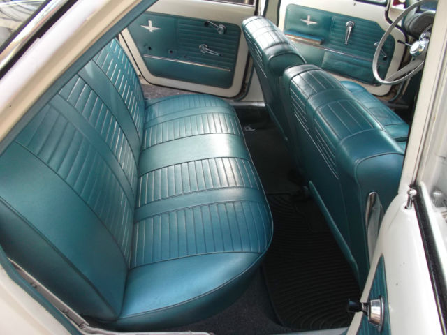 1961 Chevrolet Corvair 7 series sedan - photo 6