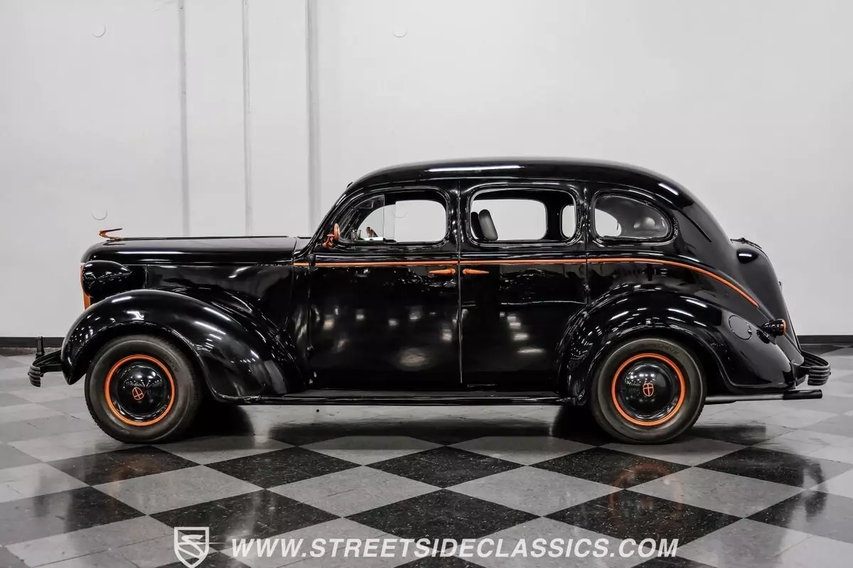 1937 Chrysler Desoto Streetrod - photo 8