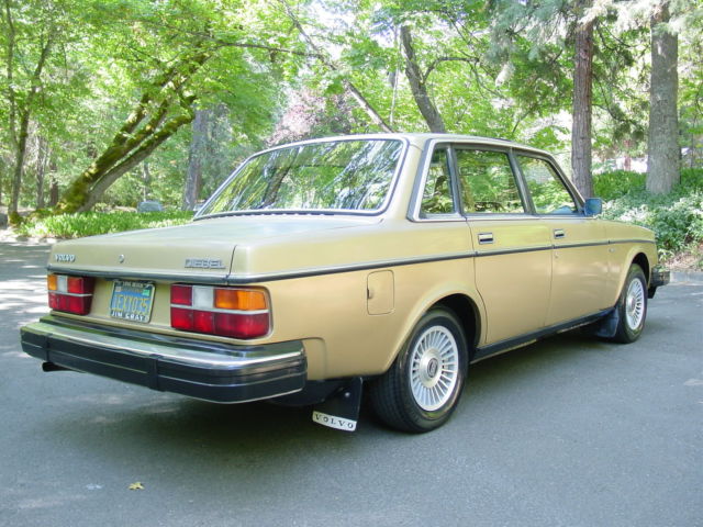 1982 Volvo 240 - photo 10