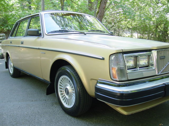 1982 Volvo 240 - photo 7