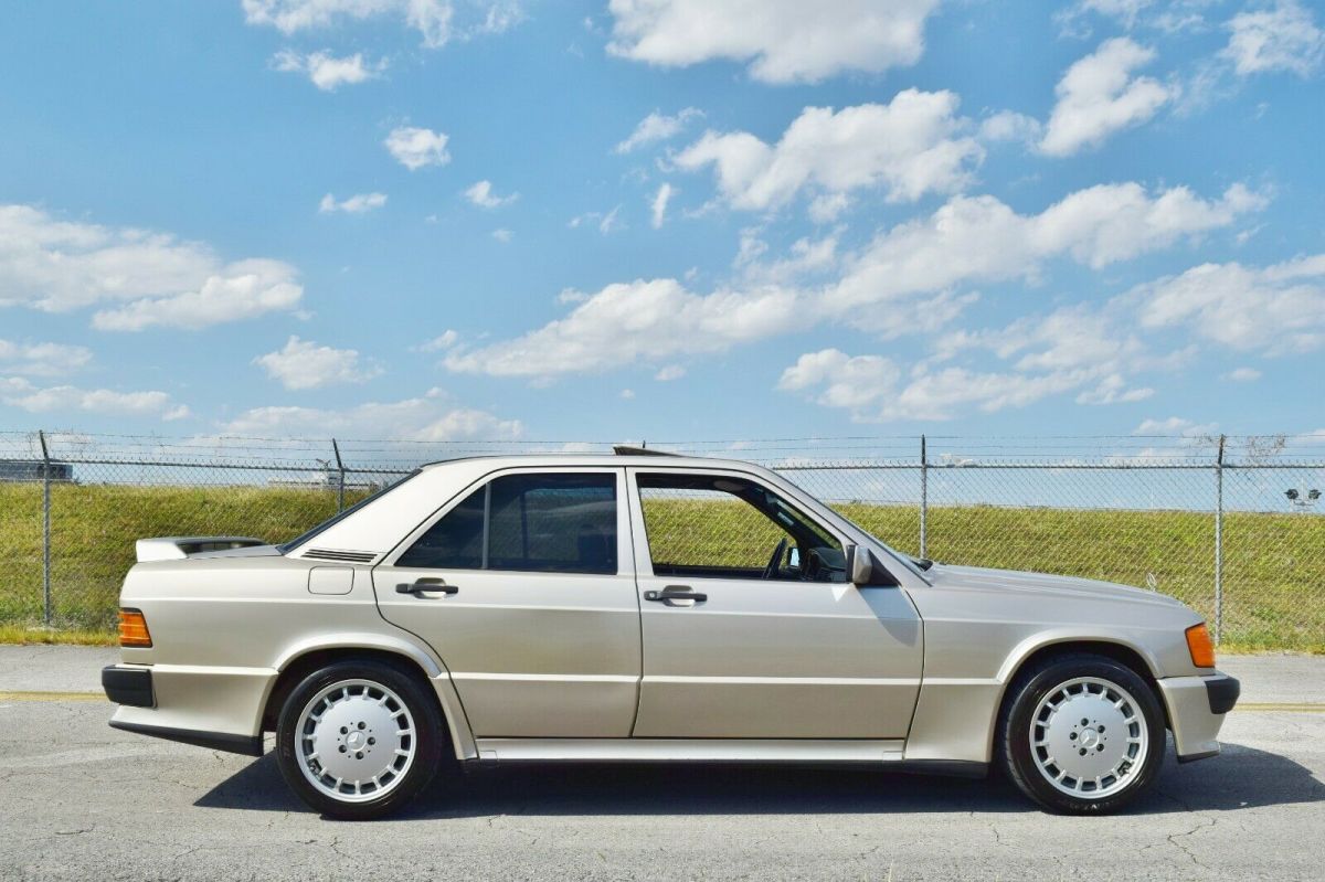 1987 Mercedes-Benz 190-Series 190E 2.3 -16 Cosworth - photo 2