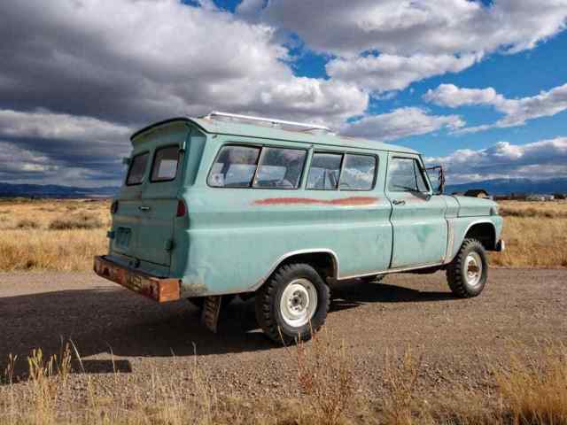 1965 GMC Suburban Custom - photo 2