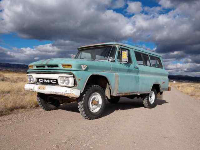 1965 GMC Suburban Custom - photo 6