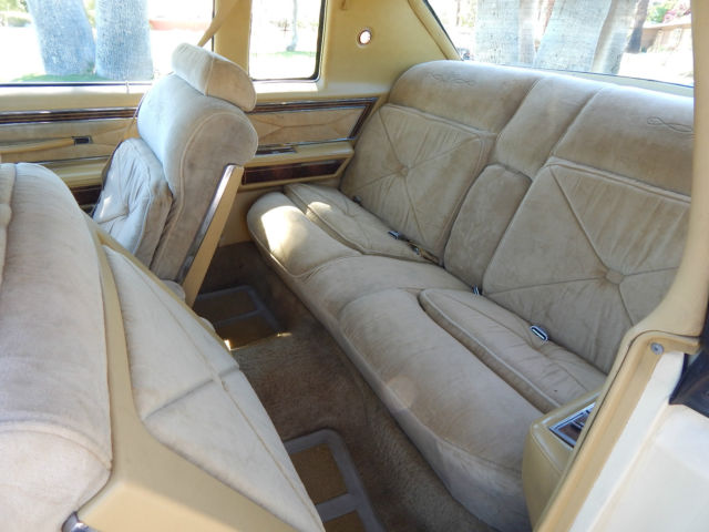 1977 Lincoln TOWN COUPE - photo 10