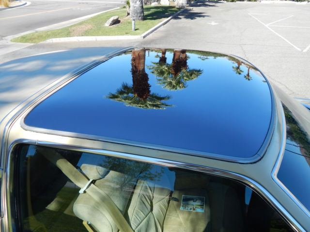 1977 Lincoln TOWN COUPE - photo 4