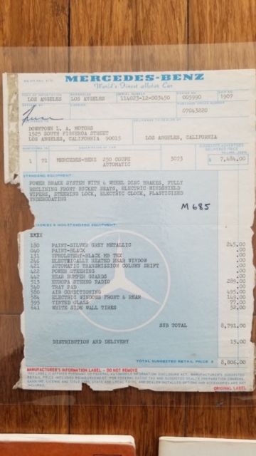 1971 Mercedes-Benz 200-Series - photo 3