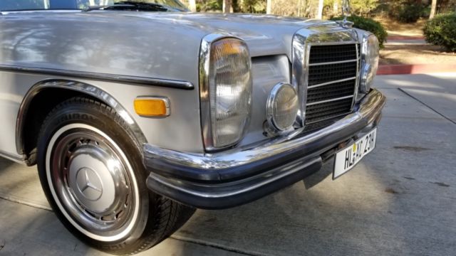 1971 Mercedes-Benz 200-Series - photo 7