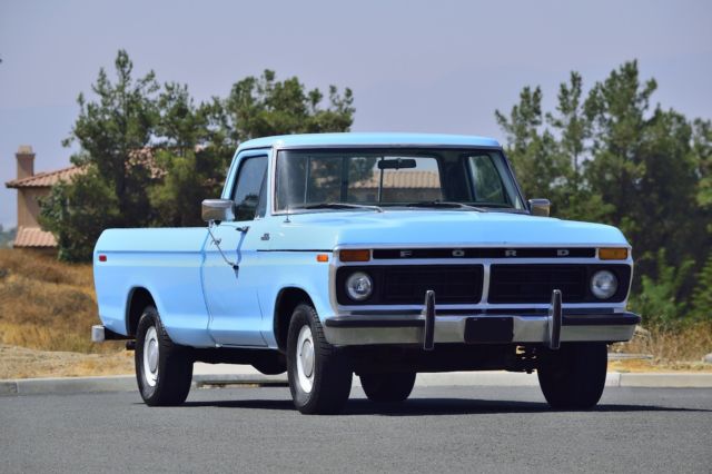 1977 Ford F-100 Custom-302 V8-Automatic-Extra Clean-Inspected- - photo 6