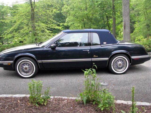 1989 Buick Riviera Landau AND Sunroof - photo 10