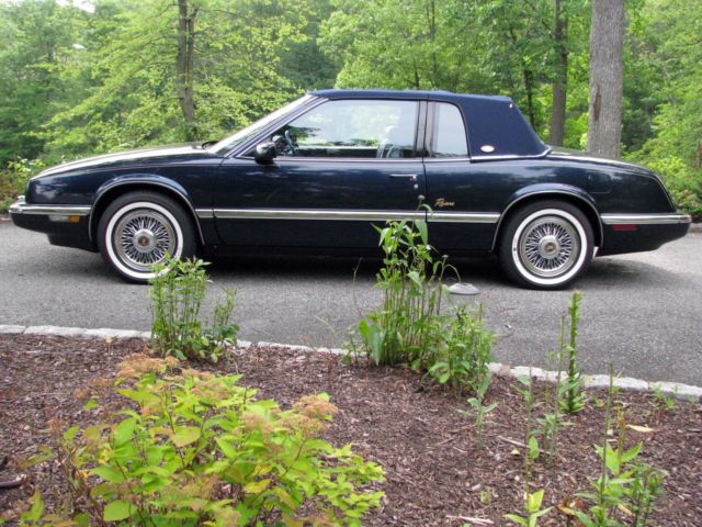 1989 Buick Riviera Landau AND Sunroof - photo 12