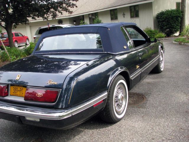 1989 Buick Riviera Landau AND Sunroof - photo 8