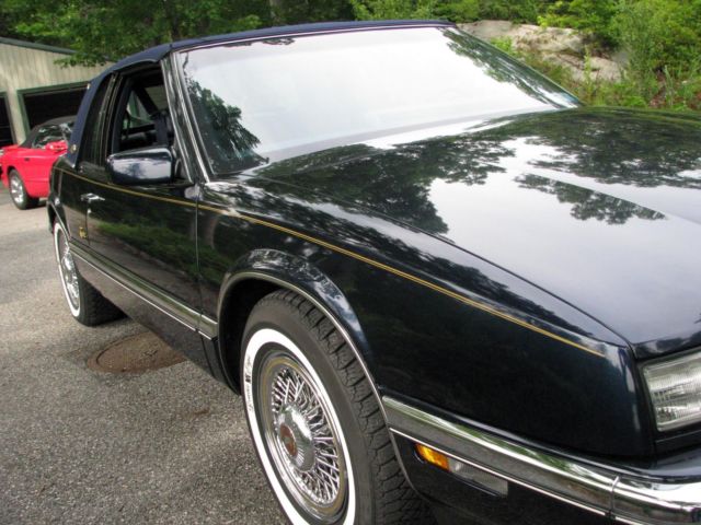 1989 Buick Riviera Landau AND Sunroof - photo 9