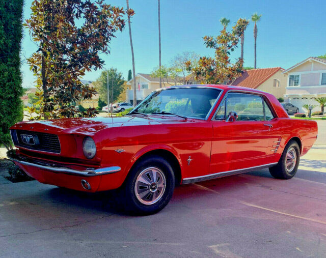 1966 Ford Mustang - photo 2