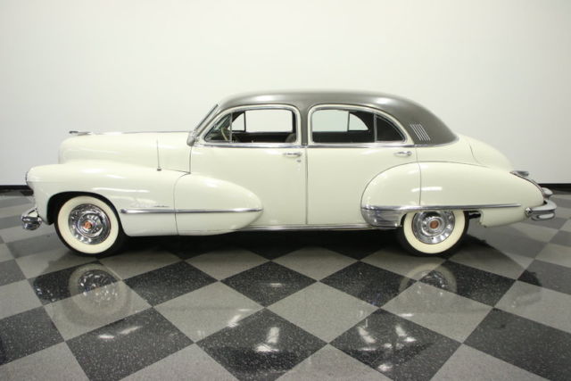 1947 Cadillac Fleetwood 60 Special Sedan - photo 2