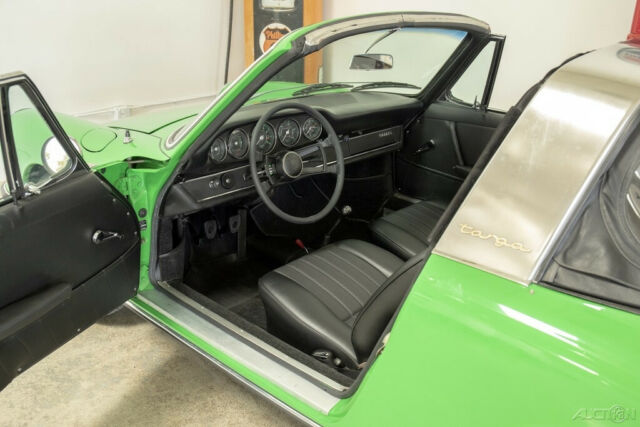1967 Porsche 911 S Soft Window Targa - photo 10