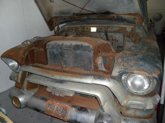 1956 GMC 101 Special Small Back Window - photo 2