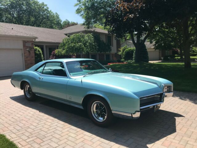 1967 Buick Riviera Riviera Custom - photo 2
