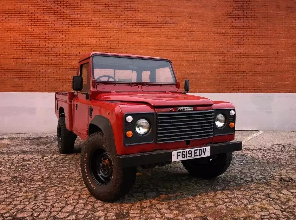 Rare High Capacity Defender 110 pickup.  2.5 liter diesel, 5 spd trans 1980 Land Rover Defender