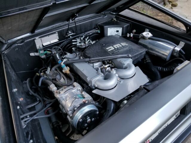 1981 DeLorean DMC-12 - photo 4