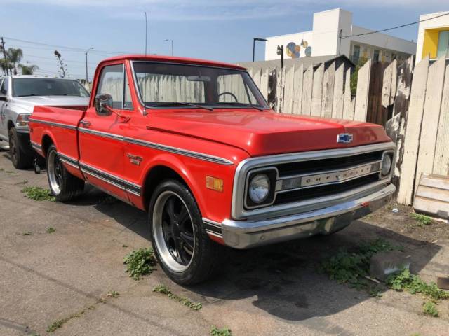 RARE HUGGER ORANGE SHORT BED FLEETSIDE SWB C10 - Barn find rat rod 1970 Chevrolet C-10 Custom