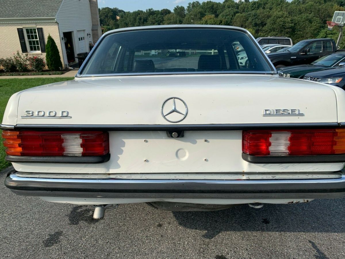 1980 Mercedes-Benz 300-Series - photo 13