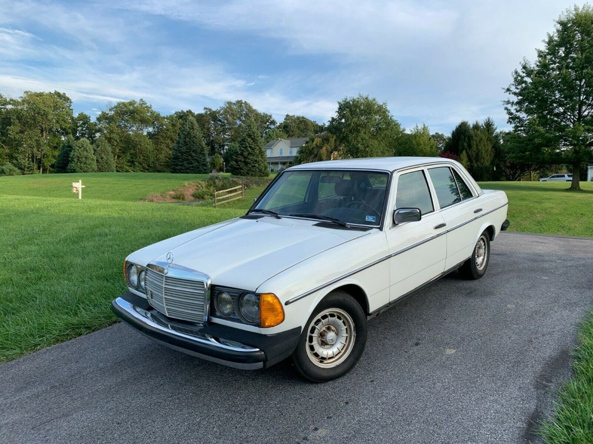 1980 Mercedes-Benz 300-Series - photo 3