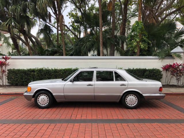 1988 Mercedes-Benz 300-Series GASOLINE - photo 2