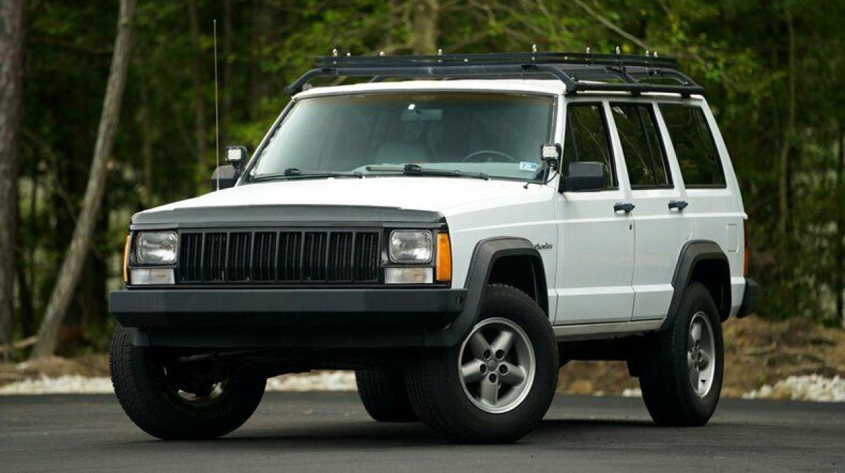 1992 Jeep Cherokee 4dr Wagon Base
