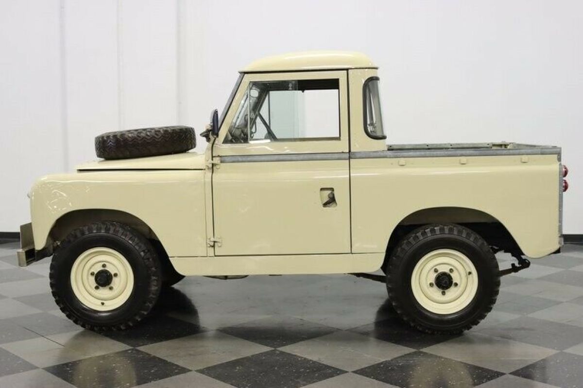 1966 Land Rover Series IIA SW - photo 8