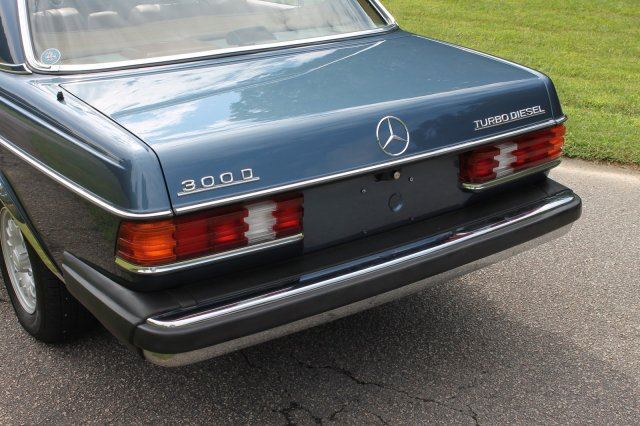 1985 Mercedes-Benz 300-Series - photo 8