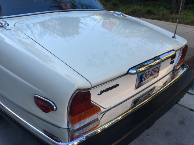 1981 Jaguar XJ6 - photo 11