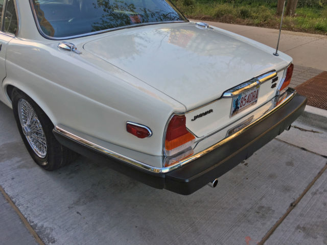 1981 Jaguar XJ6 - photo 4