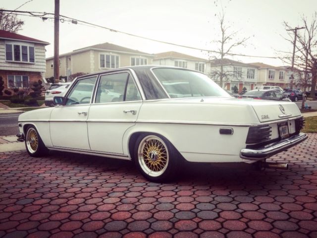1976 Mercedes-Benz 200-Series E Class - photo 3