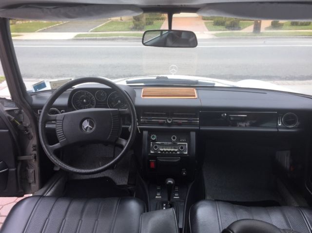 1976 Mercedes-Benz 200-Series E Class - photo 7